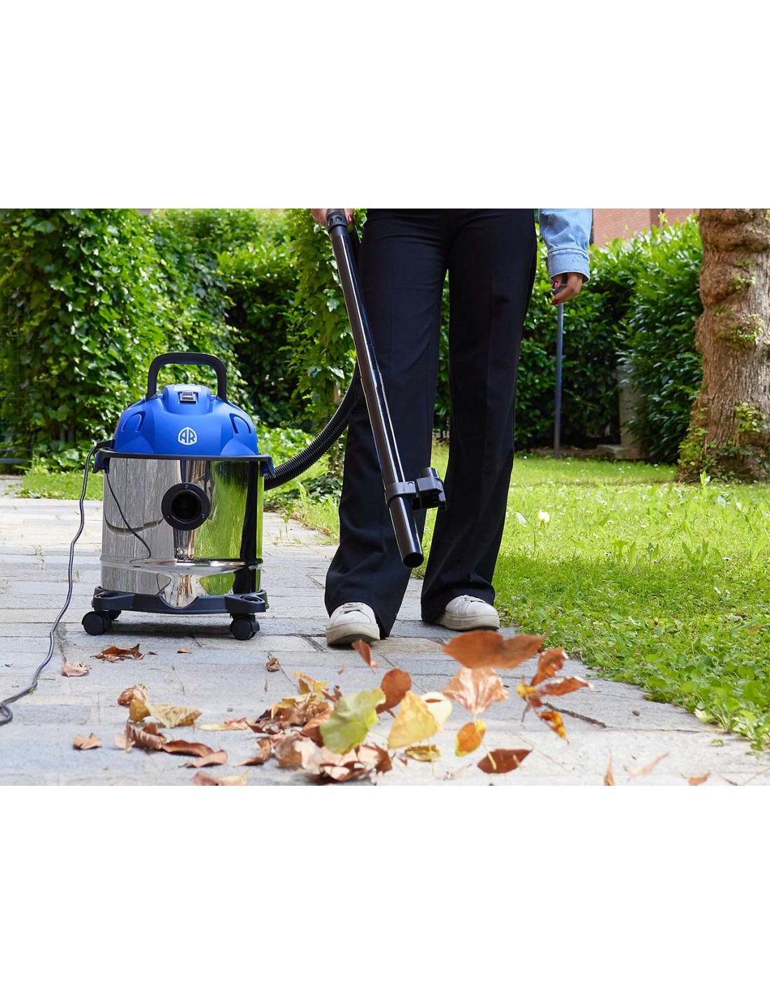 Bidone aspiratutto aspiraliquidi e polveri Annovi Reverberi 3370 Potenza 1400 W fusto da 20 litri in acciaio inox Bidone aspiratutto aspiraliquidi e polveri Annovi Reverberi 3370 Potenza 1400 W fusto da 20 litri in acciaio inox